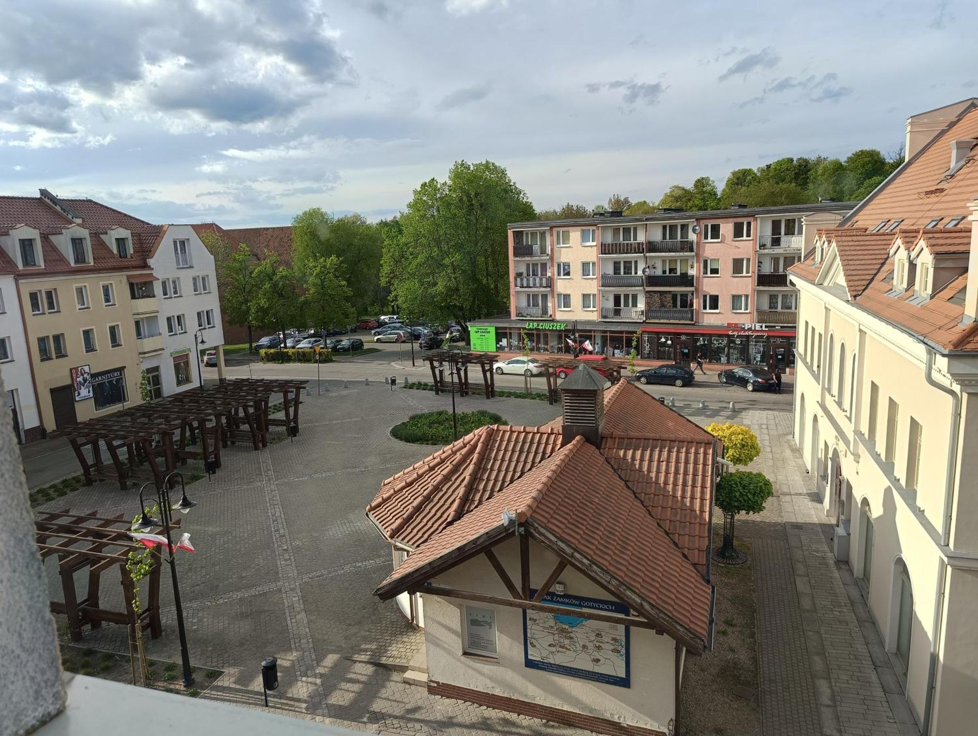 Pokoje Ostroda Centrum Buitenkant foto